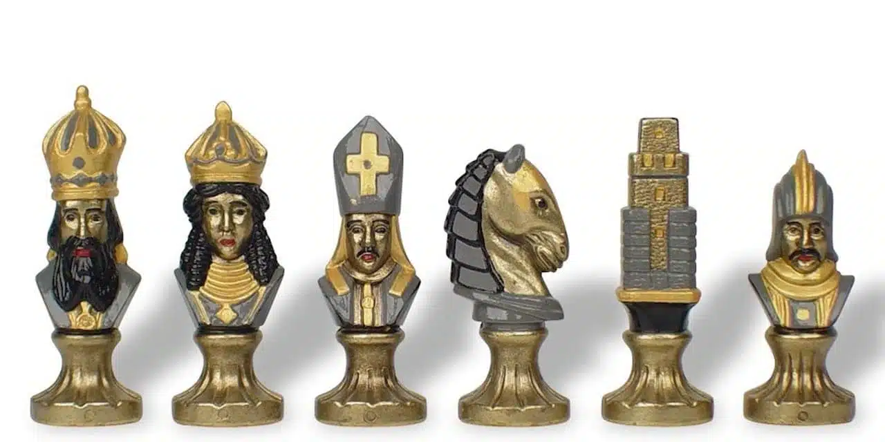 Ensemble Moncada III Echiquier en Bois d'Erable & Jeu d'Echecs en Métal Massif Peint à la Main - Image 4