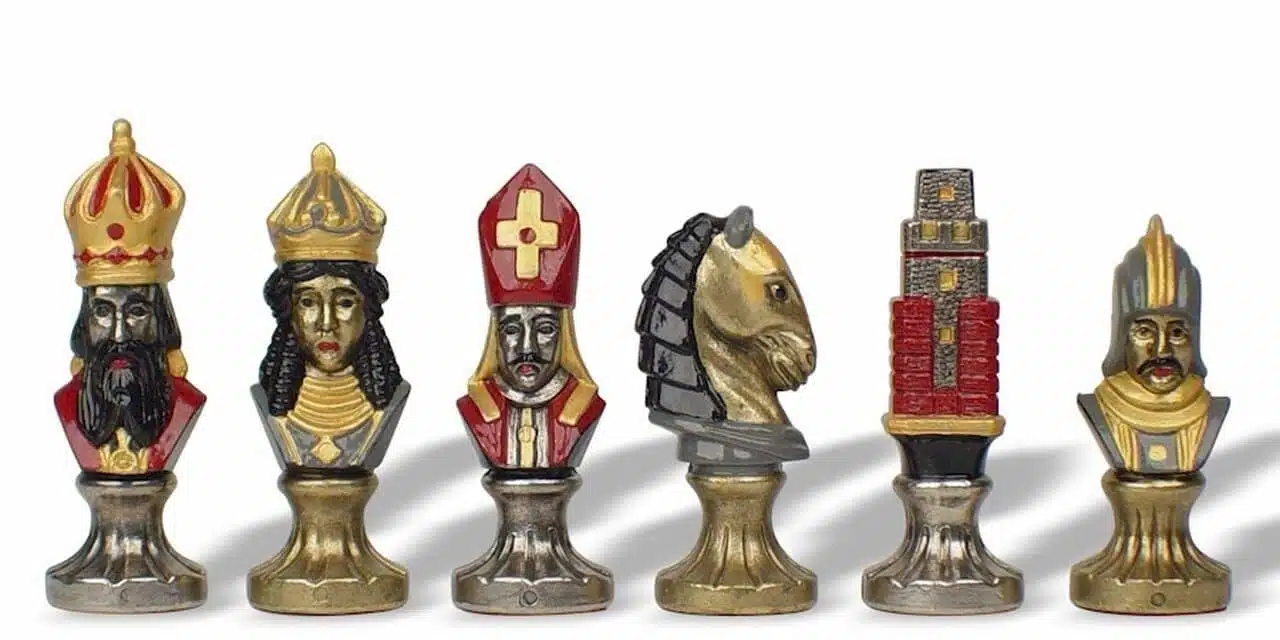 Ensemble Moncada III Echiquier en Bois d'Erable & Jeu d'Echecs en Métal Massif Peint à la Main - Image 2