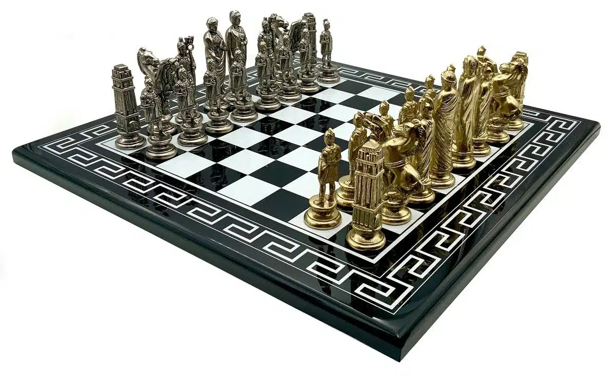Ensemble César IV Grand Echiquier en Bois Noir et Blanc et Pièces d'Echecs en Métal