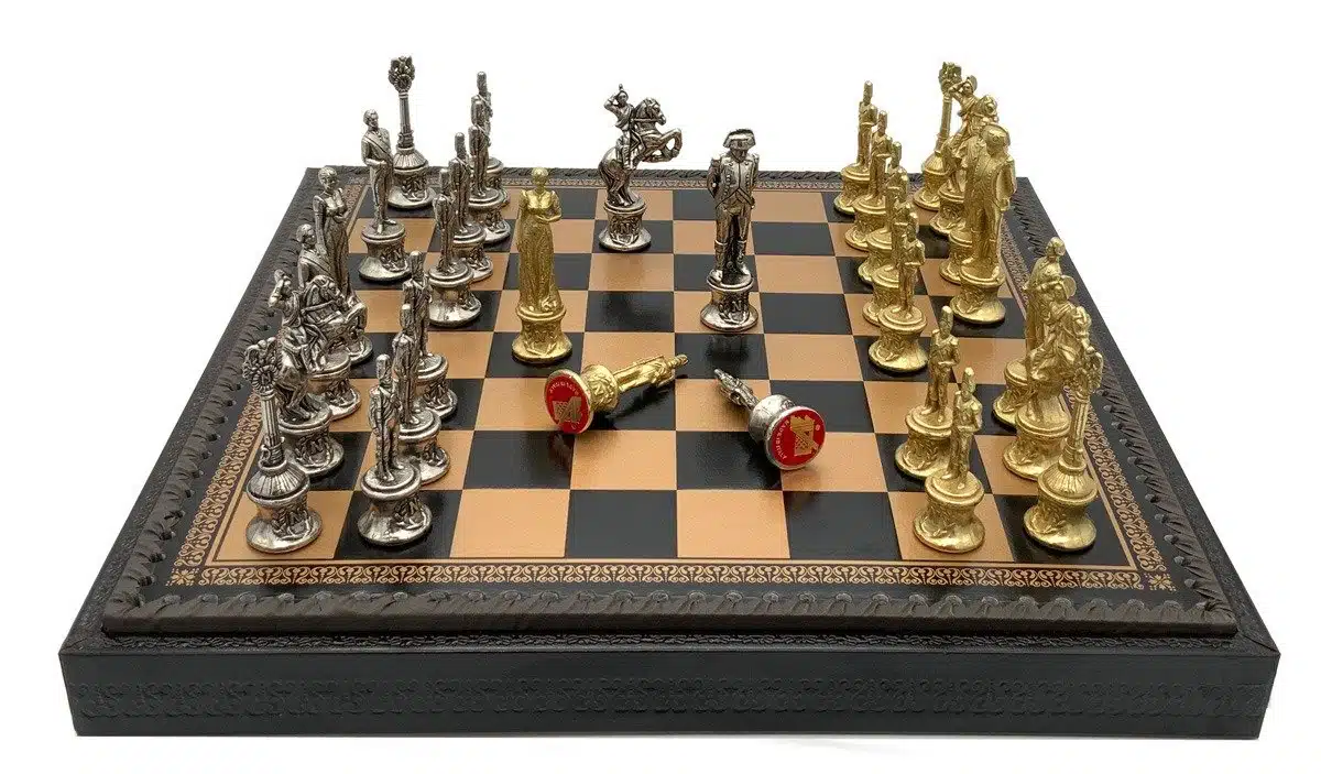 Ensemble Napoleon Echiquier en Similicuir & Jeu d'Echecs en Métal Massif - Image 3