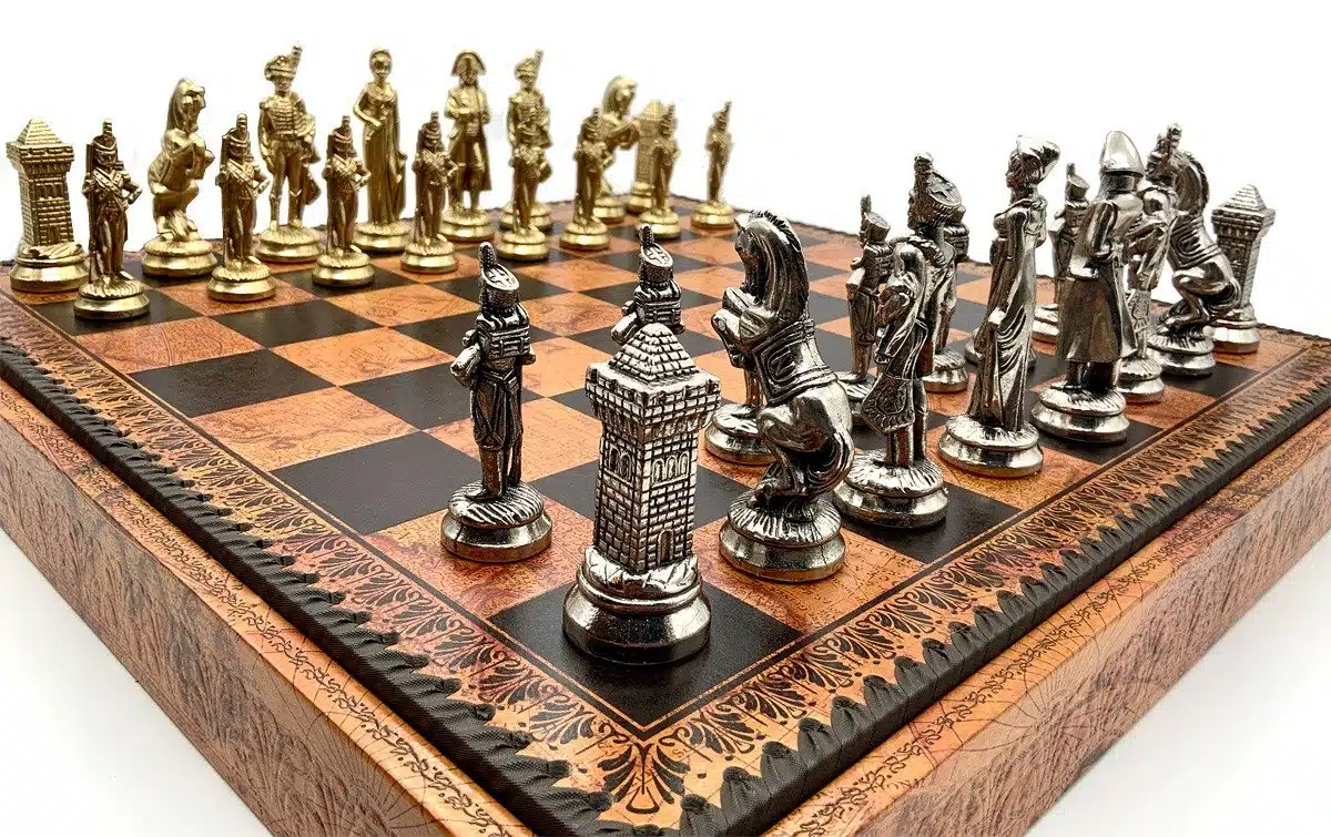 Ensemble Grand Napoléon II Echiquier avec Rangement et Jeu d'Echecs en Métal - Image 4
