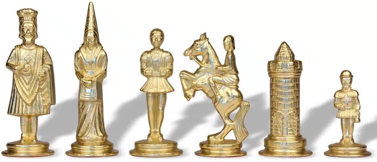 Ensemble Camelot Roi Arthur XIV Echiquier avec Rangement et Jeu d'Echecs en Métal - Image 8