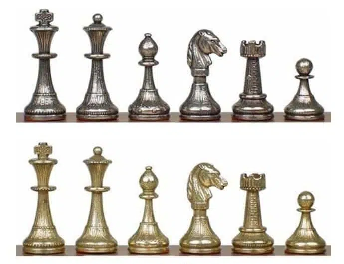 Ensemble Mignon Flower XI Echiquier avec Rangement en Bois de Noyer et Erable et Jeu d'Echecs en Métal - Image 13