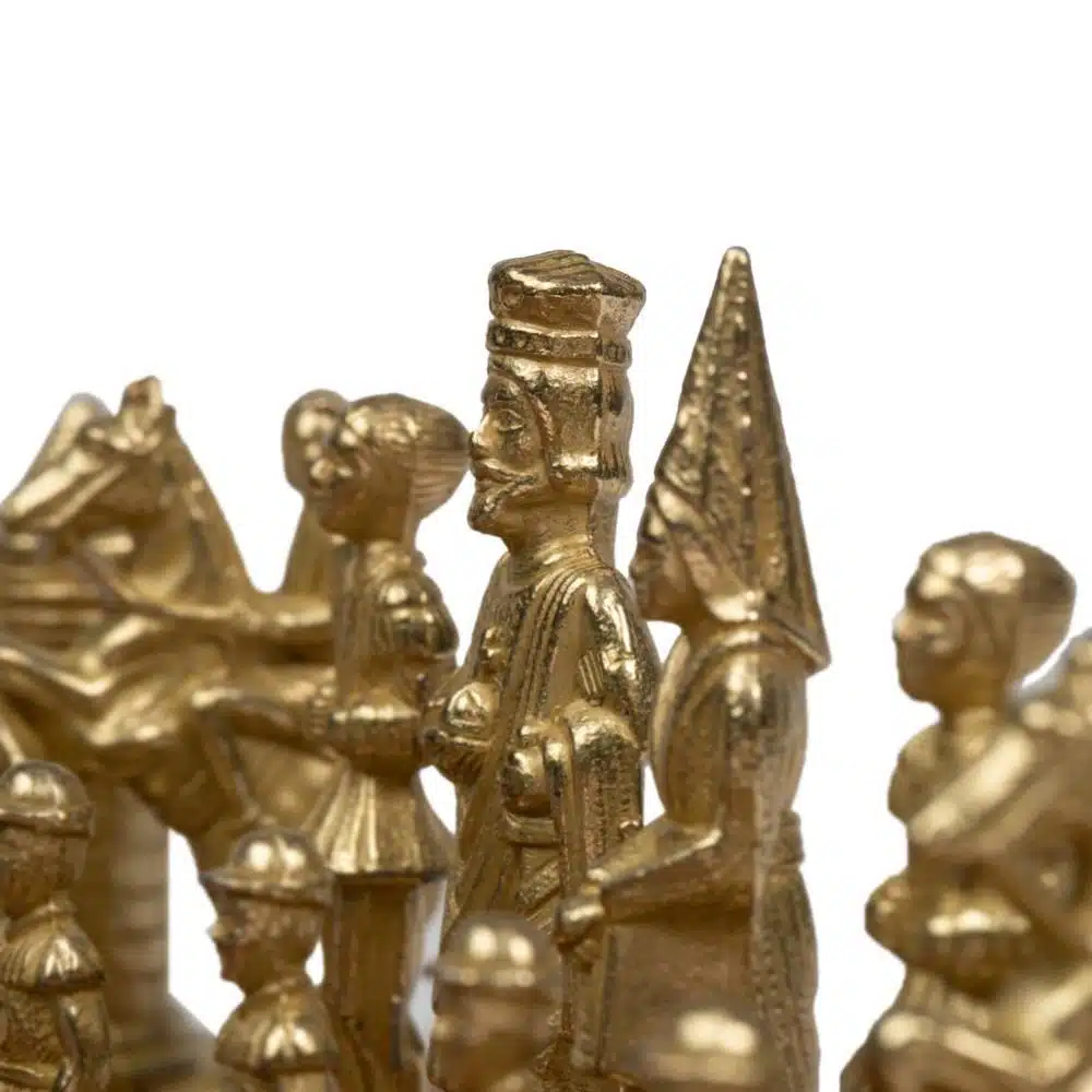 Ensemble Camelot Roi Arthur XIV Echiquier avec Rangement et Jeu d'Echecs en Métal - Image 4