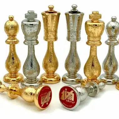 Alternative view of Jeu d'Echecs en Métal Plaqué Or et Argent Arabic Style
