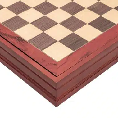 Ensemble Buste Médieval Echiquier en Bois d'Erable et de Noyer & Jeu d'Echecs  Résine Peint à la Main - Image 9
