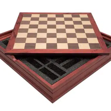Ensemble Buste Médieval Echiquier en Bois d'Erable et de Noyer & Jeu d'Echecs  Résine Peint à la Main - Image 8