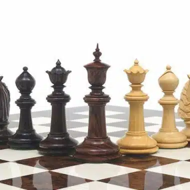 Ensemble "Bois de Rose Luxe" Echiquier en Bois de Noyer Foncé & Jeu d'Echecs en Bois de Rose Massif