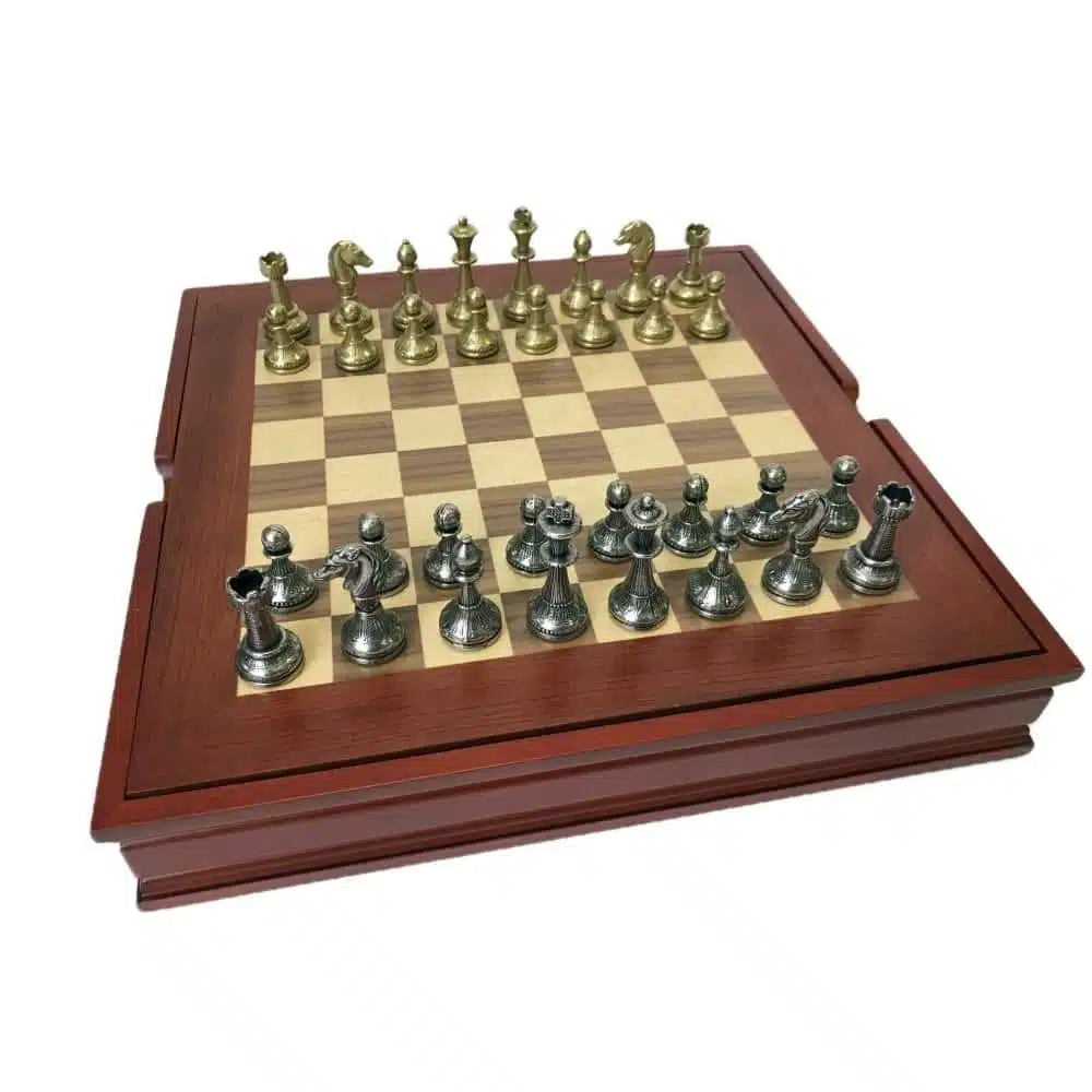 Ensemble Mignon Flower XI Echiquier avec Rangement en Bois de Noyer et Erable et Jeu d'Echecs en Métal