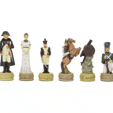 Ensemble Napoléon Campagne de Russie II Jeu d'Echecs en Résine et Echiquier en Similicuir Noir - Image 14