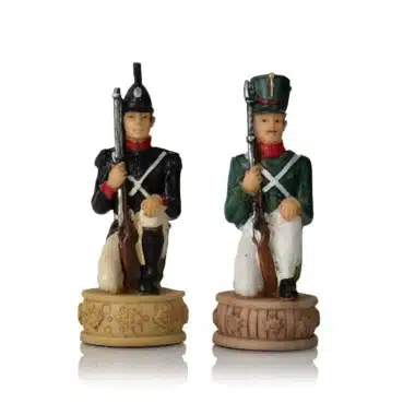 Ensemble Napoléon Campagne de Russie II Jeu d'Echecs en Résine et Echiquier en Similicuir Noir - Image 19