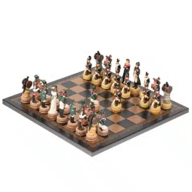 Ensemble Napoléon Campagne de Russie II Jeu d'Echecs en Résine et Echiquier en Similicuir Noir - Image 8