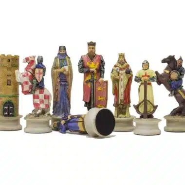 Ensemble Croisade II Echiquier en Bois d'Orme et de Bruyère et Jeu d'Echecs en Résine Peint à la Main - Image 11