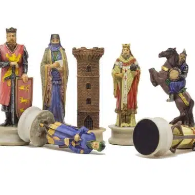 Ensemble Croisade II Echiquier en Bois d'Orme et de Bruyère et Jeu d'Echecs en Résine Peint à la Main - Image 12