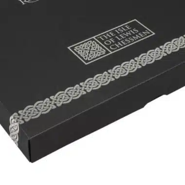 Coffret Ile de Lewis, détail du motif celtique gravé sur le couvercle