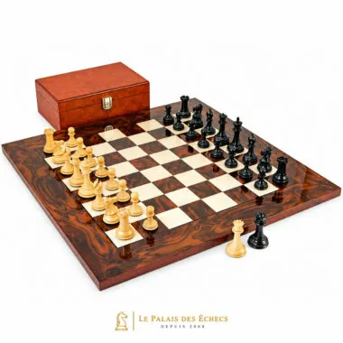 Ensemble complet avec échiquier en racine d'érable, pièces en ébène et coffret