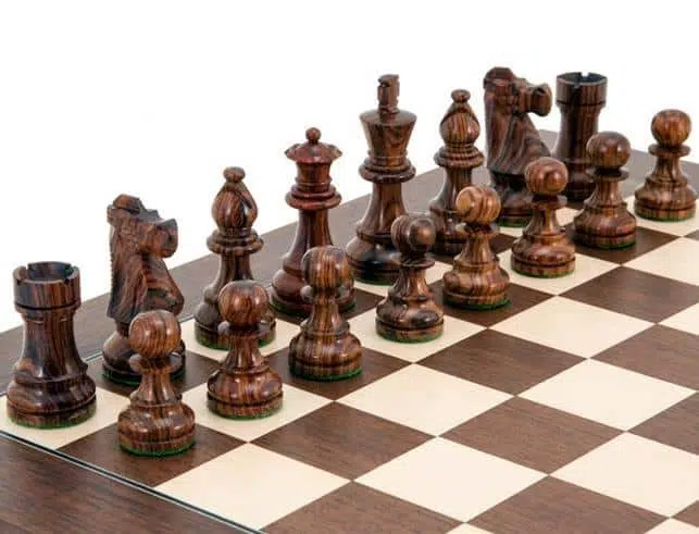 Ensemble French Knight III Echiquier en Bois de Rose et d'Erable & Pièces d'Echecs en Bois de Rose - Image 3