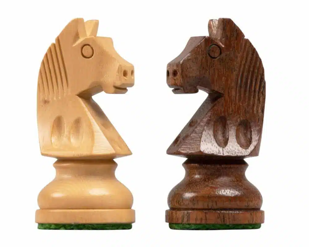Ensemble Novice Echiquier en Bois d'Acajou, Jeu d'Echecs en Bois d'Acacia et de Buis & Coffret de Rangement en Wenge - Image 6