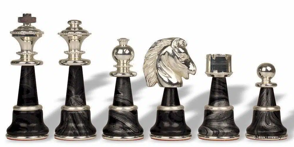 Jeu d'Echecs en Bois et Laiton Massif Plaqué Or et Argent Staunton Fantasy XL - Image 4