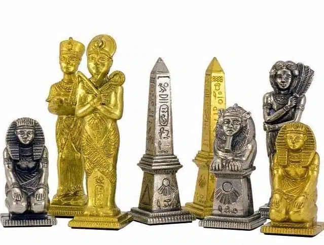 Pièces égyptiennes dorées et argentées avec obélisques, style pharaonique