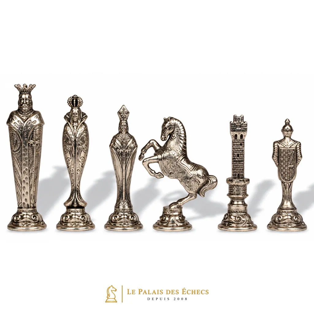 Série complète des figurines argentées médiévales : roi, dame, cavalier et tour
