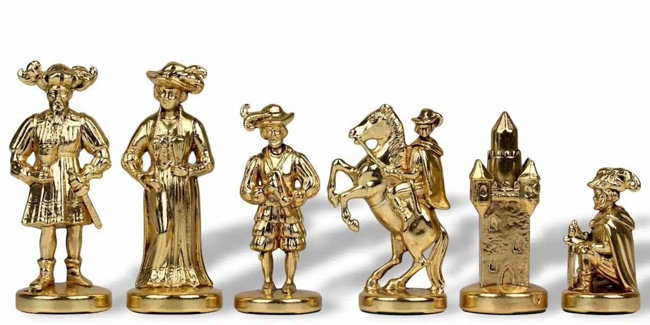 Ensemble Lanzichenecchi III Echiquier en Bois et Jeu d'Echecs en Métal - Image 5