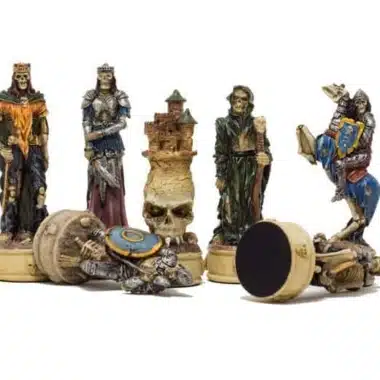 Ensemble Mort-Vivant III Echiquier en Similicuir Ancien Monde Avec Rangement et Jeu d'Echecs en Résine Peint à la Main - Image 12