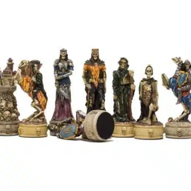 Ensemble Mort-Vivant III Echiquier en Similicuir Ancien Monde Avec Rangement et Jeu d'Echecs en Résine Peint à la Main - Image 11
