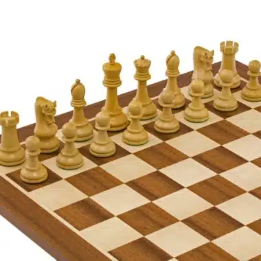 Ensemble Leningrad Echiquier en Bois d'Acajou et Jeu d'Echecs en Bois de Buis Ebonisé - Image 5
