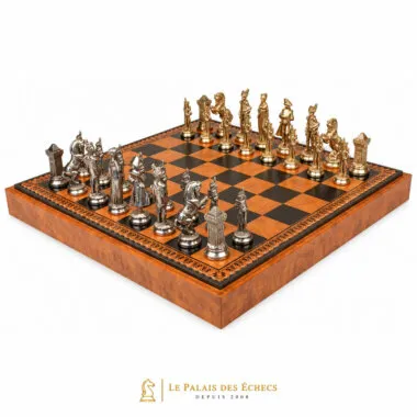Ensemble Grand Napoléon VII sur échiquier en bois avec coffret de rangement