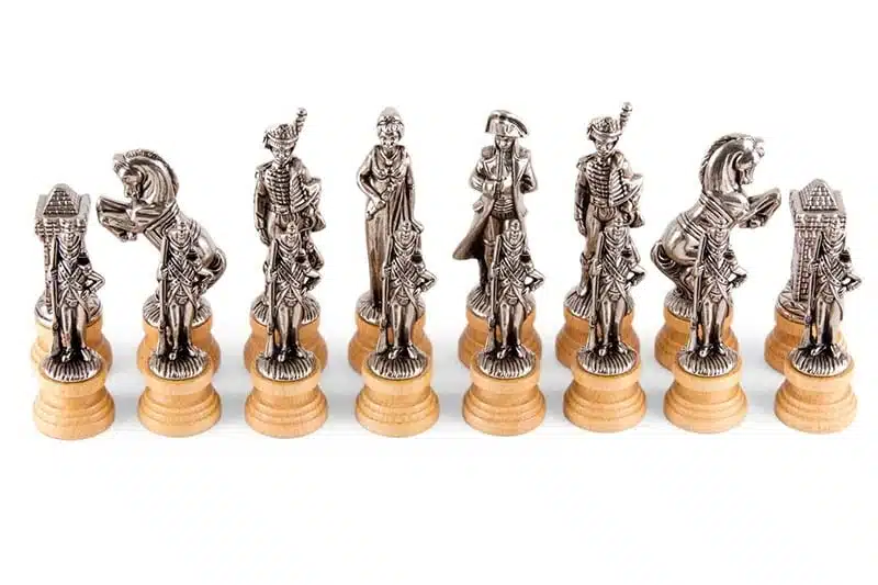 Grandes Figurines d'Echecs Napoléon et Echiquier Brun avec Rangement - Image 3