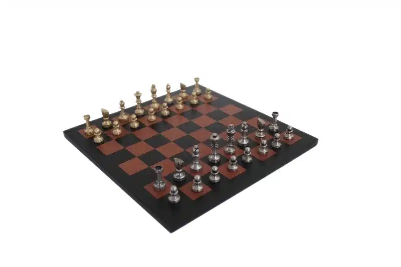 Petit Jeu d'Echecs Moderne en Laiton Artisanal & Échiquier en Cuir Véritable