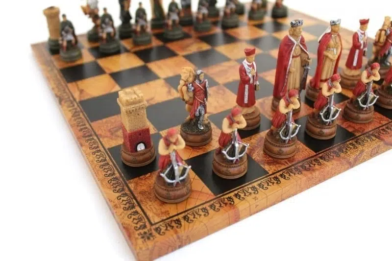 Jeu d'Echecs Camelot - Échiquier Similicuir & Jeu d'échecs en Résine - Image 2