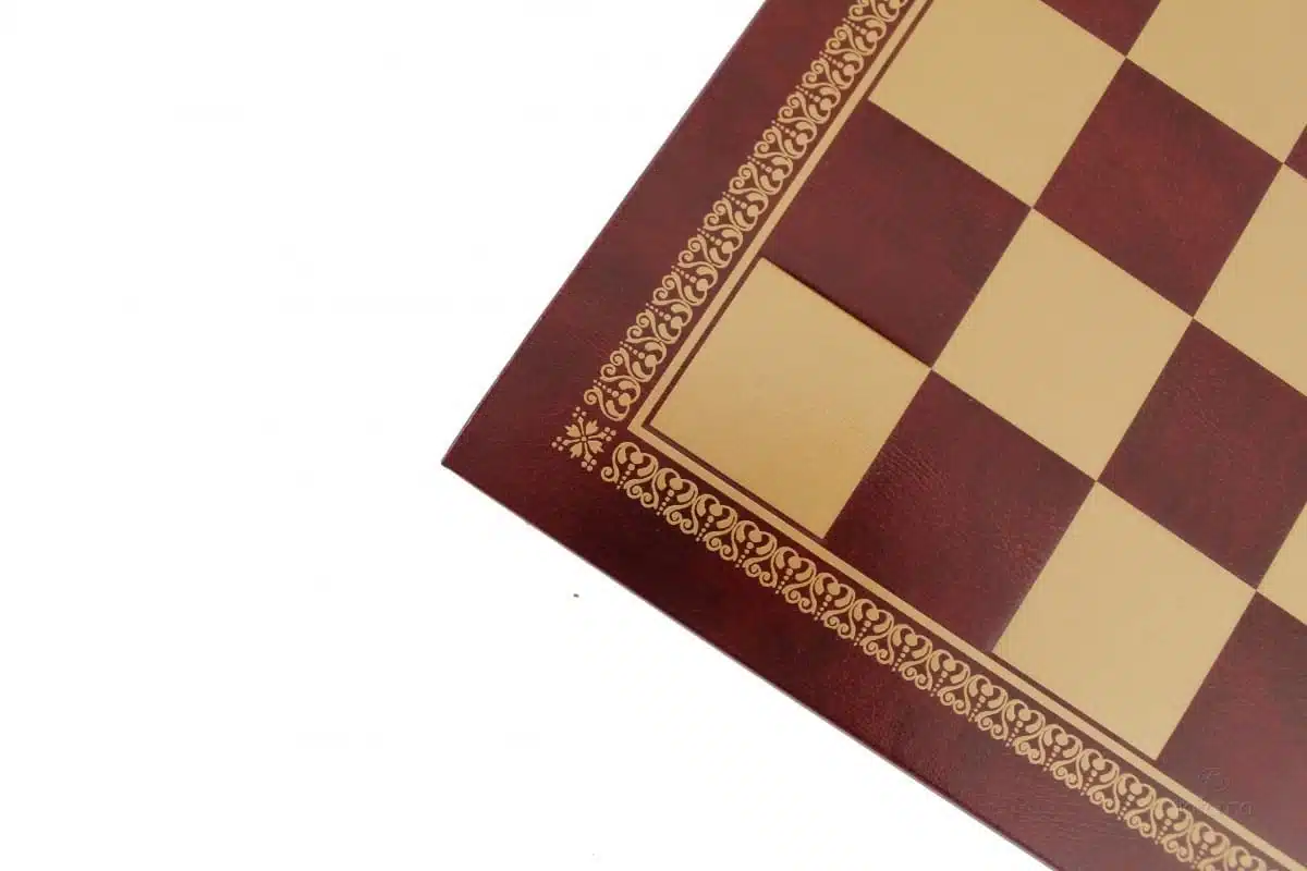 Jeu d'Echecs Conquete de la Grece par Rome en Résine & Échiquier en Similicuir Bordeaux et Doré - Image 10