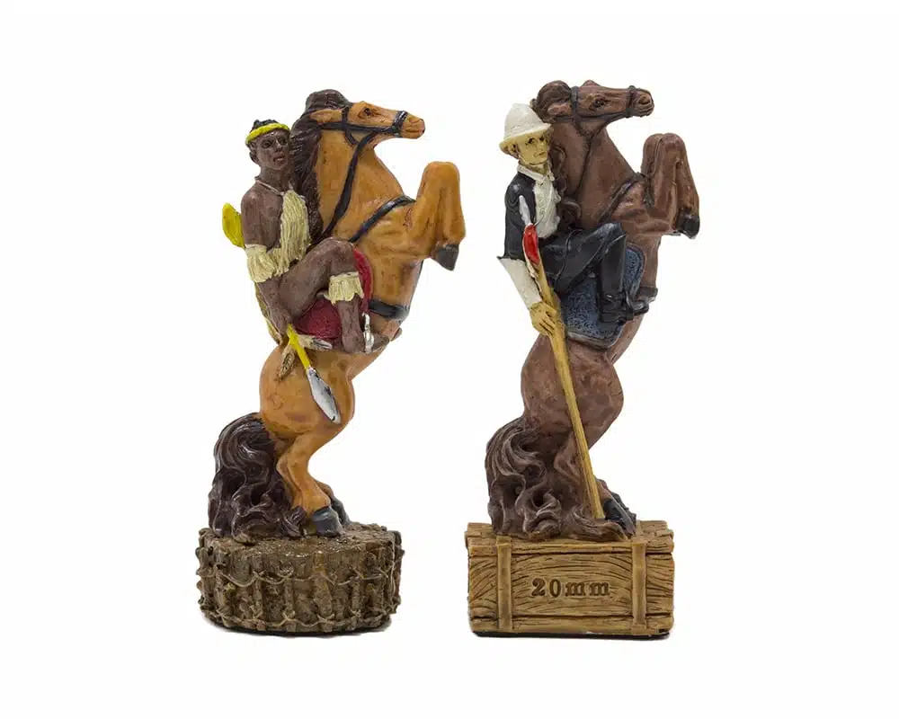 Jeu d'Echecs Britannique VS Zoulous - Échiquier en Bois & Jeu d'Échecs en Résine Peint à la Main - Image 6
