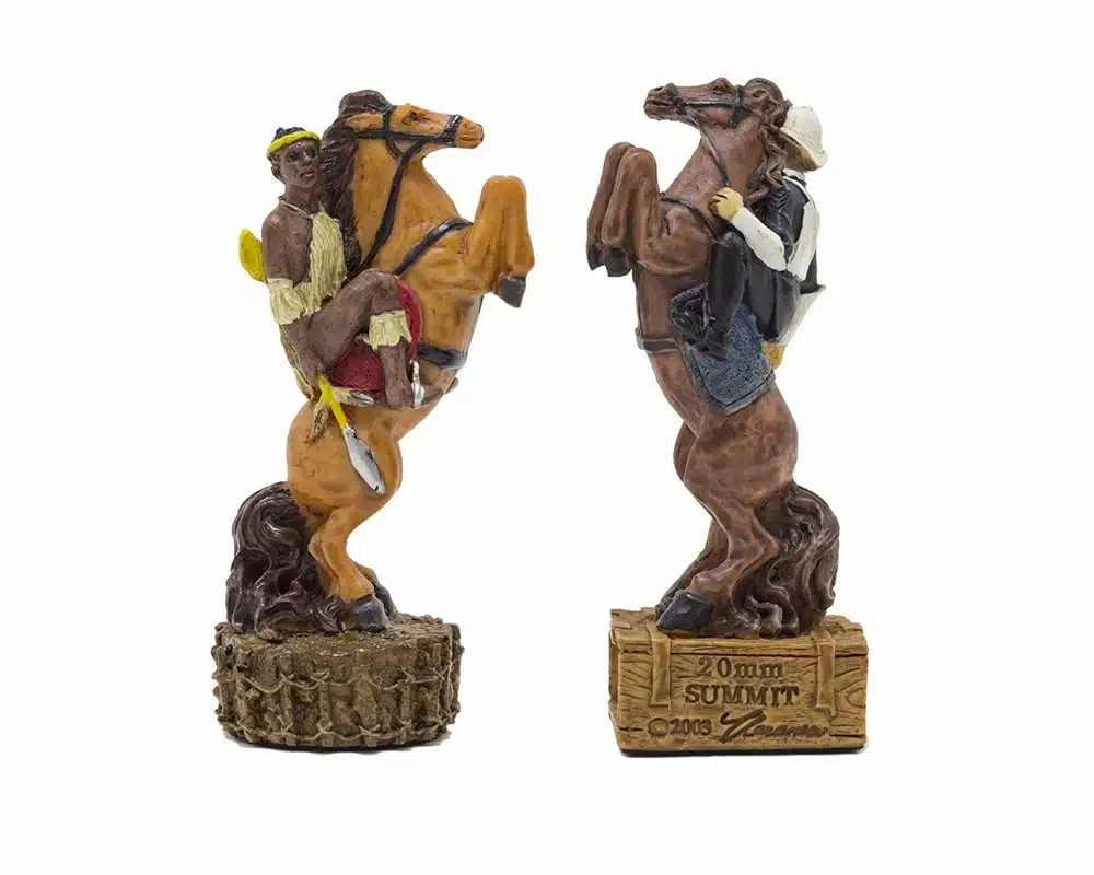 Jeu d'Echecs Britannique VS Zoulous - Échiquier en Bois & Jeu d'Échecs en Résine Peint à la Main - Image 7