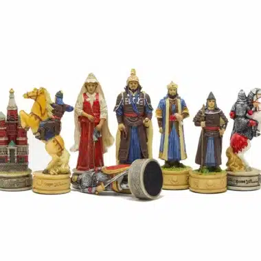 Jeu d'Echecs Invasion Mongole de la Rus' de Kiev en Résine & Échiquier en Similicuir avec Compartiment de Rangement - Image 3