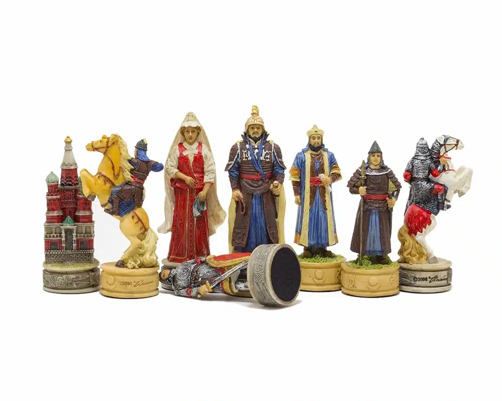 Jeu d'Echecs Domination Mongole sur la Russie en Résine et Échiquier en Similicuir - Image 2