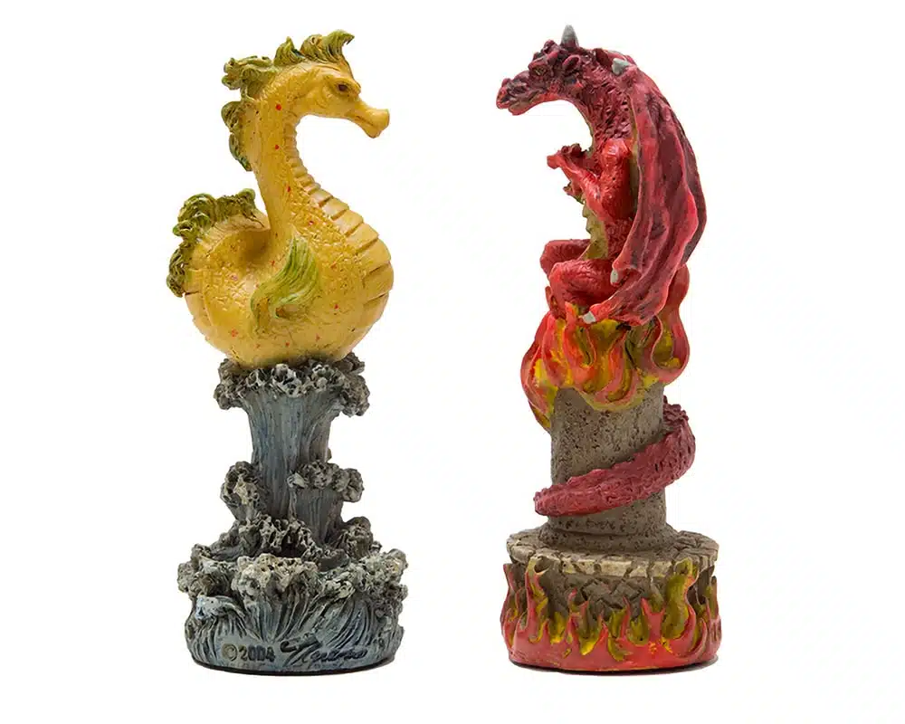 Jeu d'Echecs Fantasy Eau VS Feu en Résine & Echiquier en Similicuir avec Rangement - Image 8