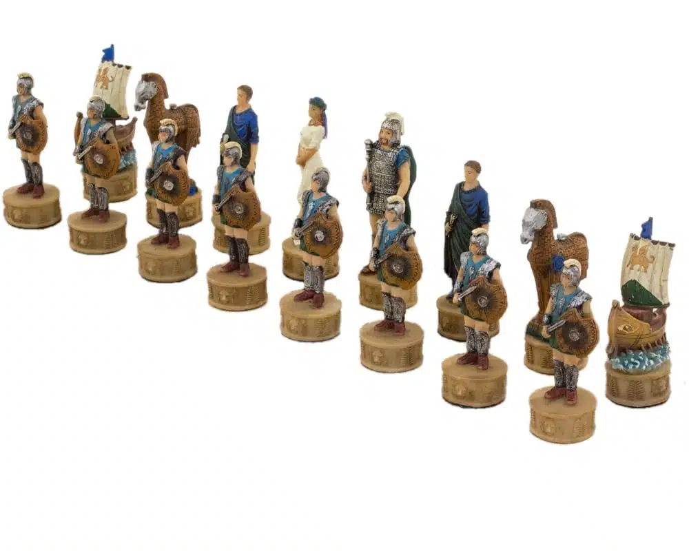 Jeu d'Echecs en Résine Mythologie Grecque : La Bataille de Troie et Échiquier en Similicuir Doré et Bleu - Image 6