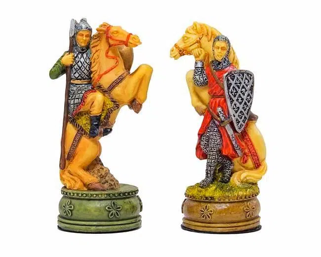 Jeu d'Echecs Camelot - Échiquier Similicuir & Jeu d'échecs en Résine - Image 6