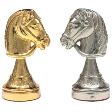 Pieces Echecs Staunton en Plaque Or et Argent et Echiquier sur Pied en Bois de Bruyere Noir et Blanc avec Tiroir de Rangement - Image 8