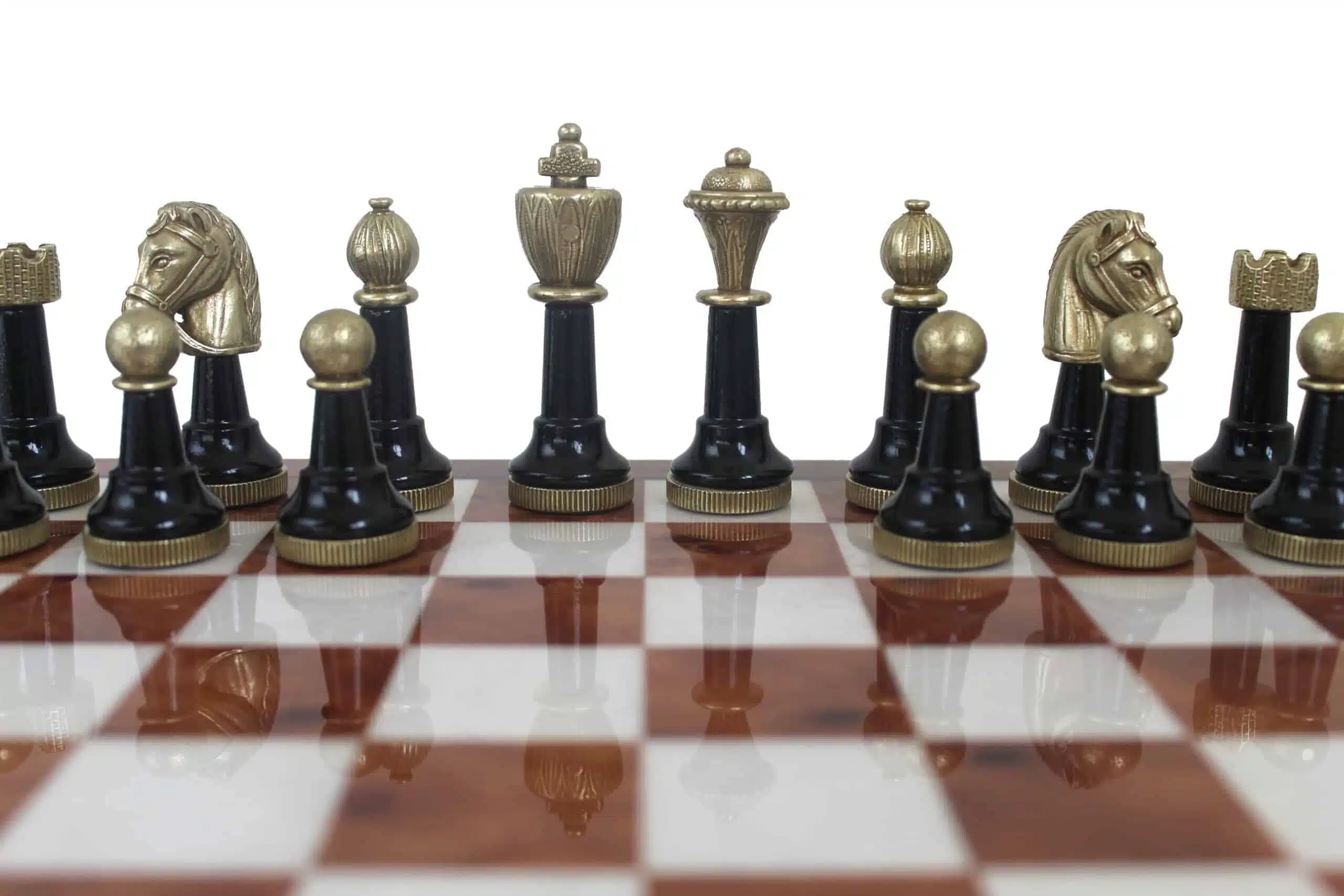 Pieces Echecs Staunton Noir et Blanc et Echiquier sur Pied avec Tiroir de Rangement en Bois - Image 3