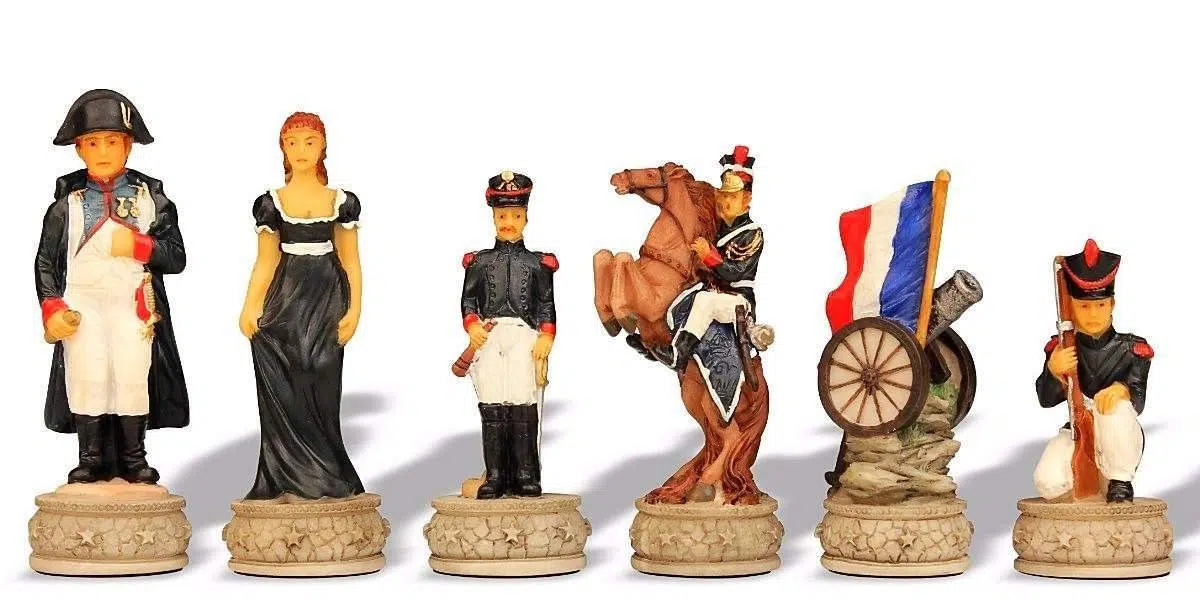 Ensemble Jeu d'Échecs Bataille de Waterloo et Échiquier en Bois - Image 6