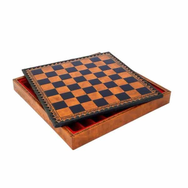 Ensemble de Jeu d'Échecs Seconde Guerre Mondiale - Pièces en Résine Peintes à la Main avec Rangement Intégré - Image 11