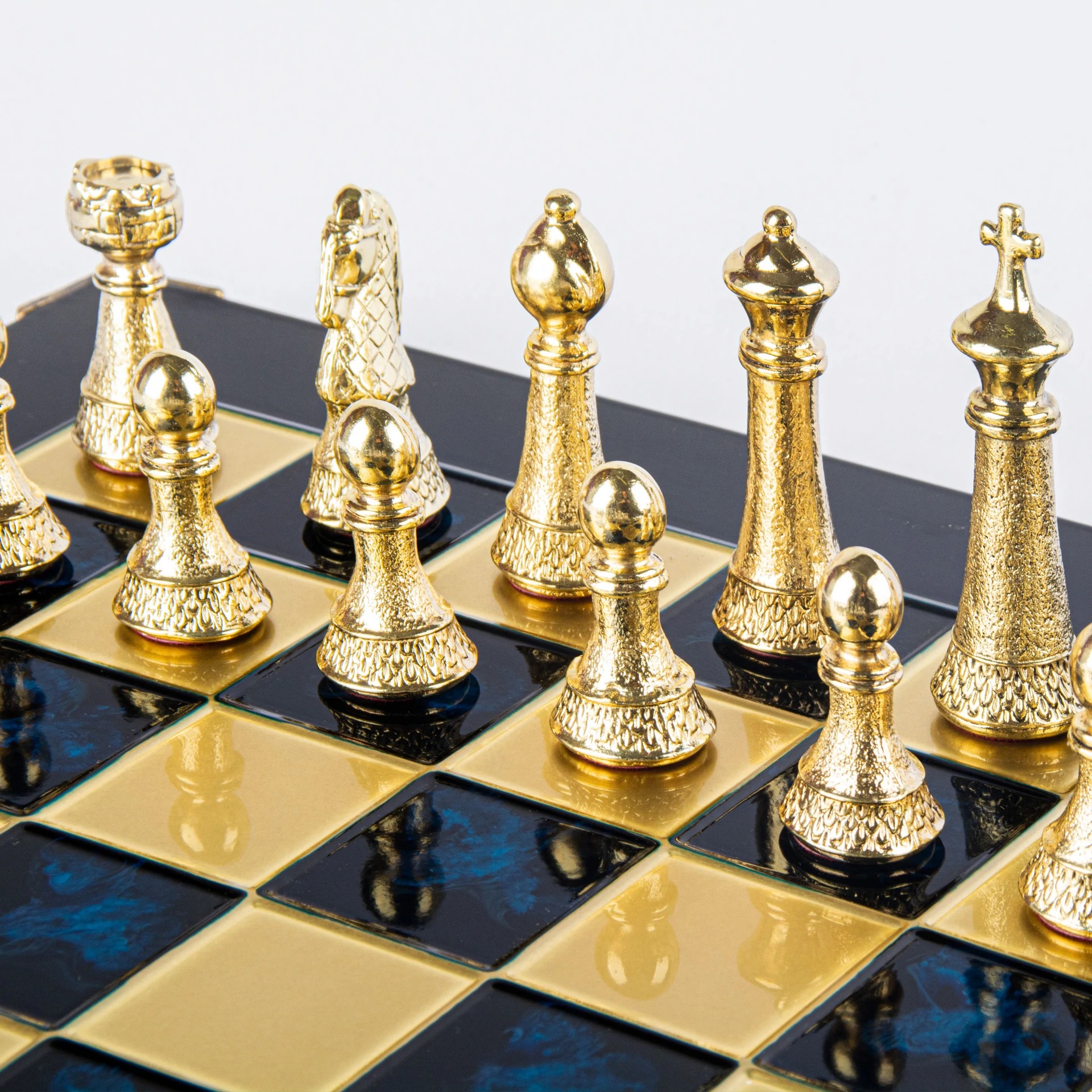 Ensemble de Jeu d'Echecs Staunton en Métal avec Coffret de Rangement - Image 10