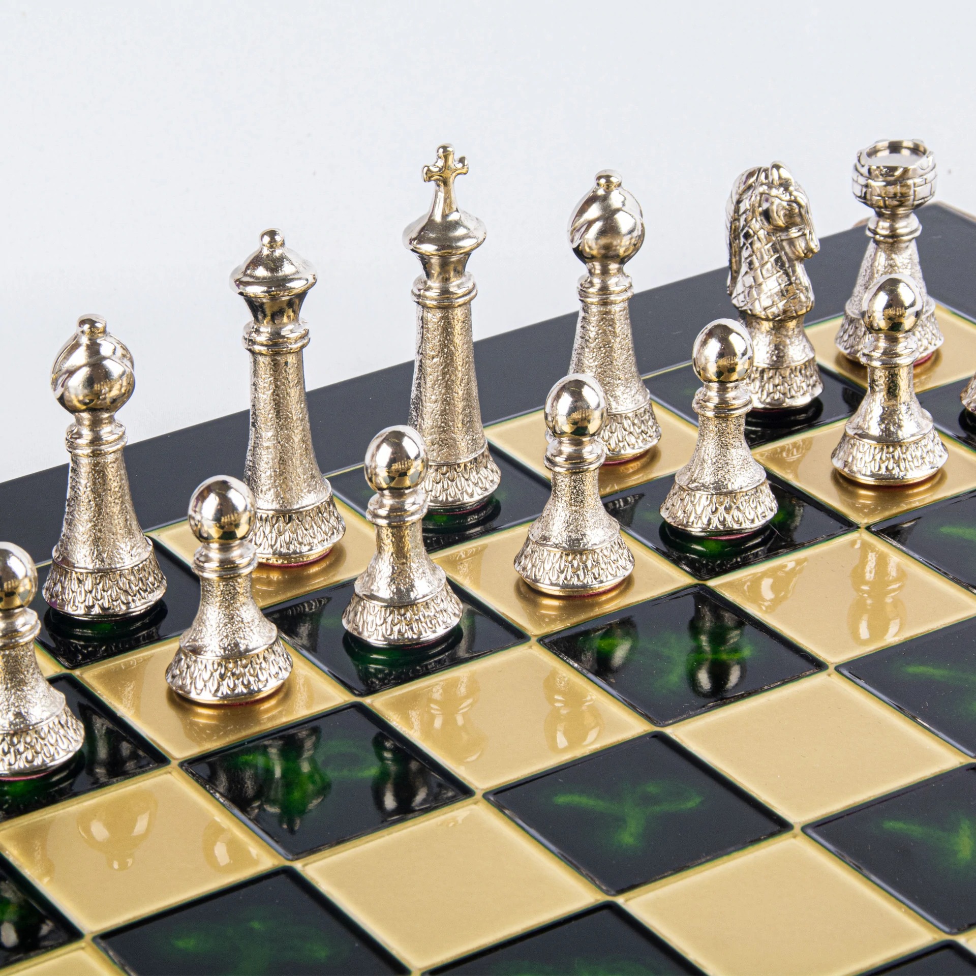Ensemble de Jeu d'Echecs Staunton en Métal avec Coffret de Rangement - Image 6