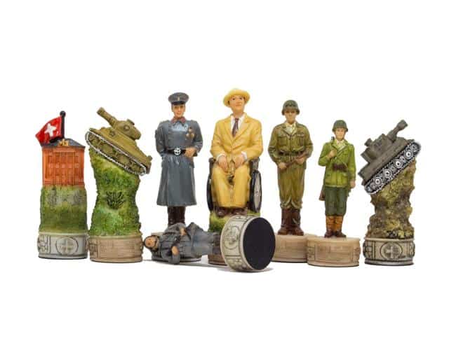 Ensemble de Jeu d'Échecs Seconde Guerre Mondiale - Pièces en Résine Peintes à la Main avec Rangement Intégré - Image 2