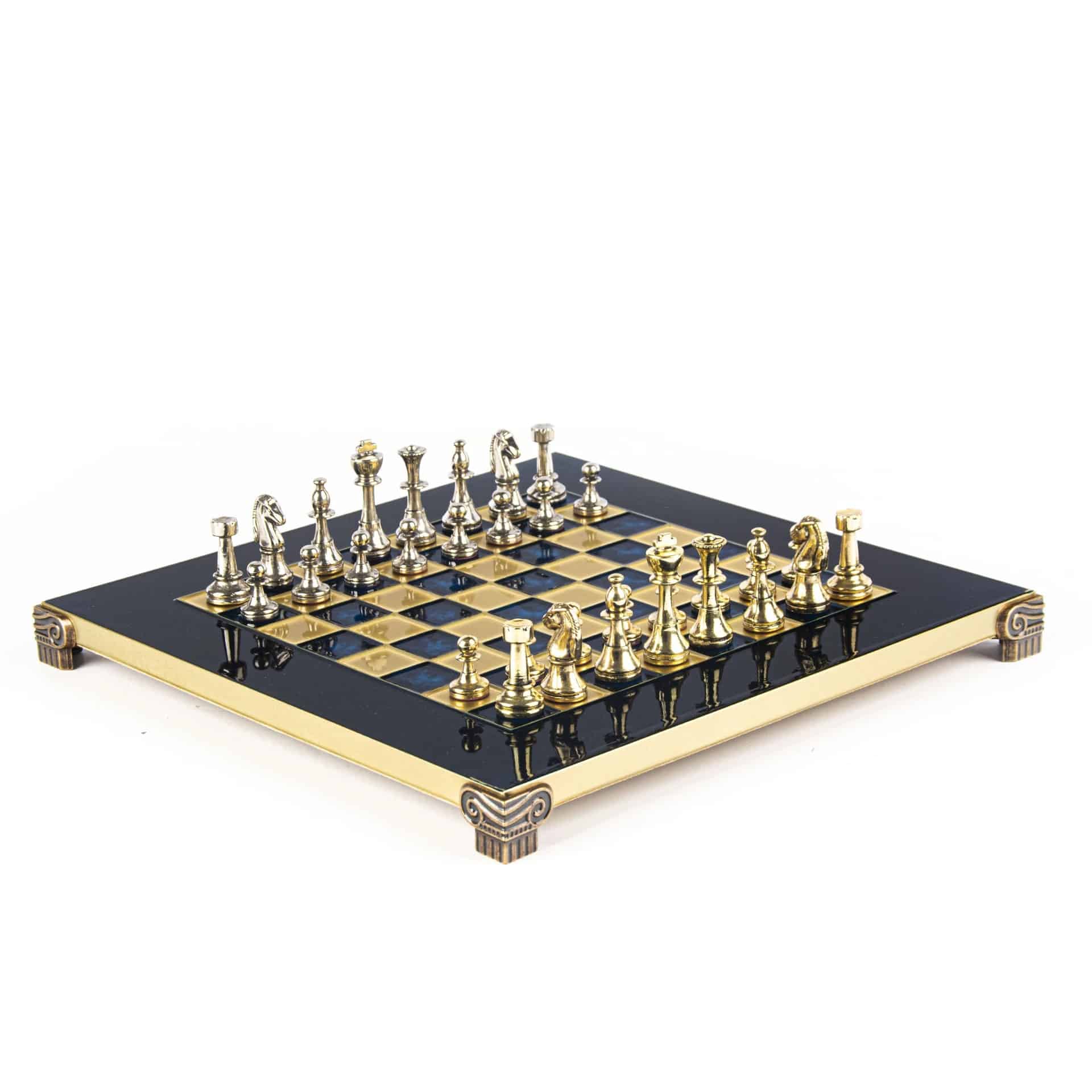 Petit Ensemble de jeu d'Echecs Staunton en Métal Argenté et Doré avec Echiquier sur Pied en Métal et Coffret de Rangement - Image 17