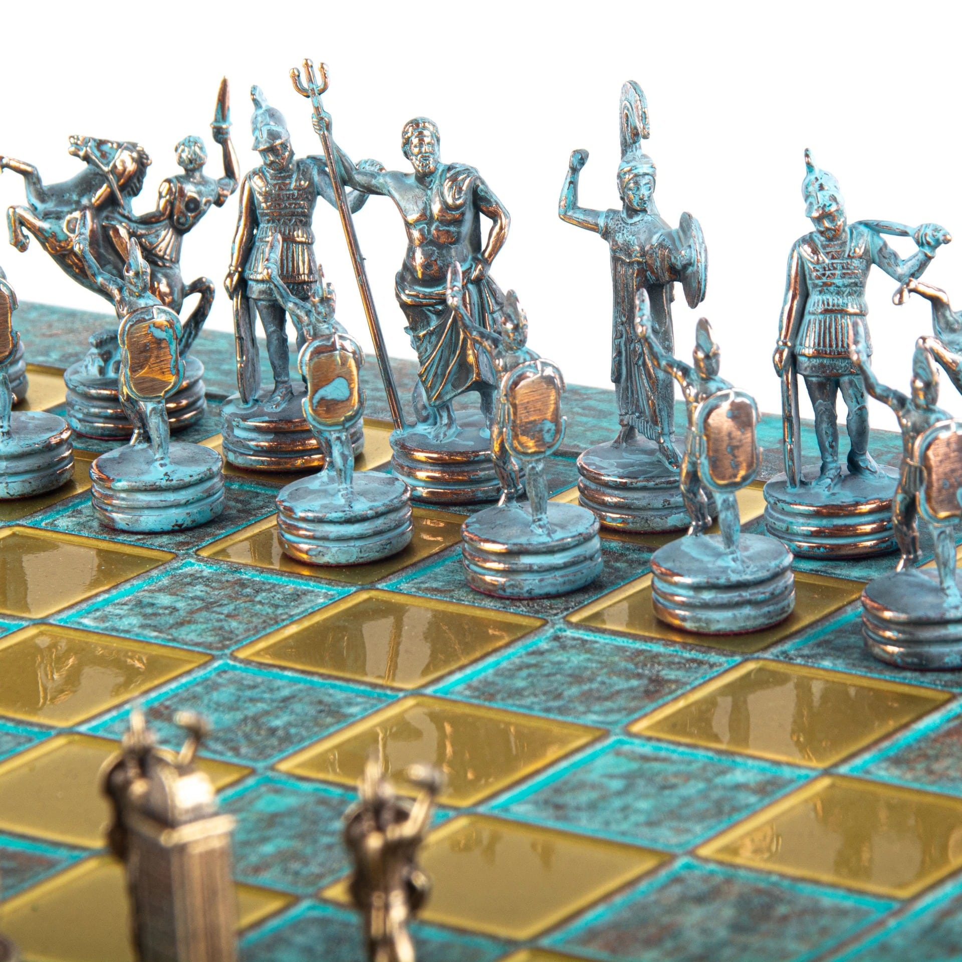 Ensemble d'Échecs Mythologie Grecque en Métal – Pièces Bronze et Bleu avec Échiquier en Métal - Image 14